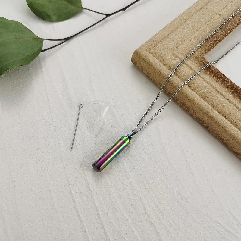 Vnox ミニマリスト 骨壷 火葬ネックレス メンズ レディース 中空チューブ メモリアル 遺灰ペンダント 小瓶 記念品 ギフト 香水ホルダー