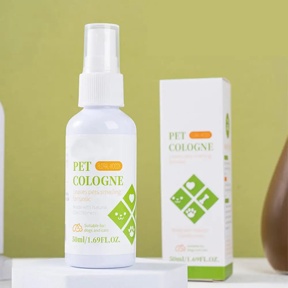 50ml 犬用香水スプレー ペットの消臭スプレー 長時間持続する犬を落ち着かせる消臭剤 犬用コンディショナースプレー 臭い犬用