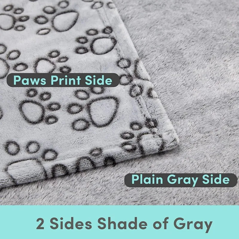Flannel Pet Sleeping Blanket – Soft, Warm & Breathable Dog & Cat Cover