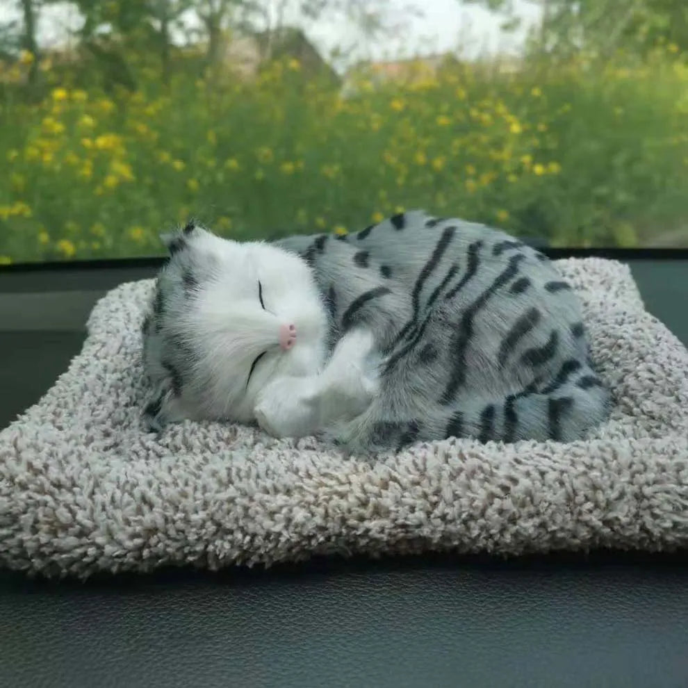 汽車儀錶板擺飾裝飾可愛模擬毛絨貓狗玩具汽車內裝兒童禮物汽車用品