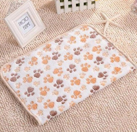 Soft Coral Fleece Pet Blanket for Cats and Dogs – Paw Print