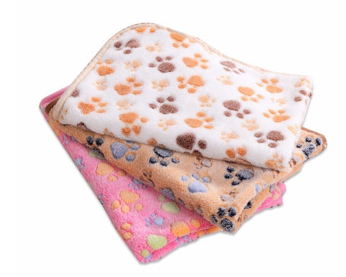 Soft Coral Fleece Pet Blanket for Cats and Dogs – Paw Print