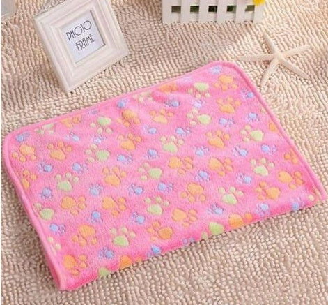 Soft Coral Fleece Pet Blanket for Cats and Dogs – Paw Print