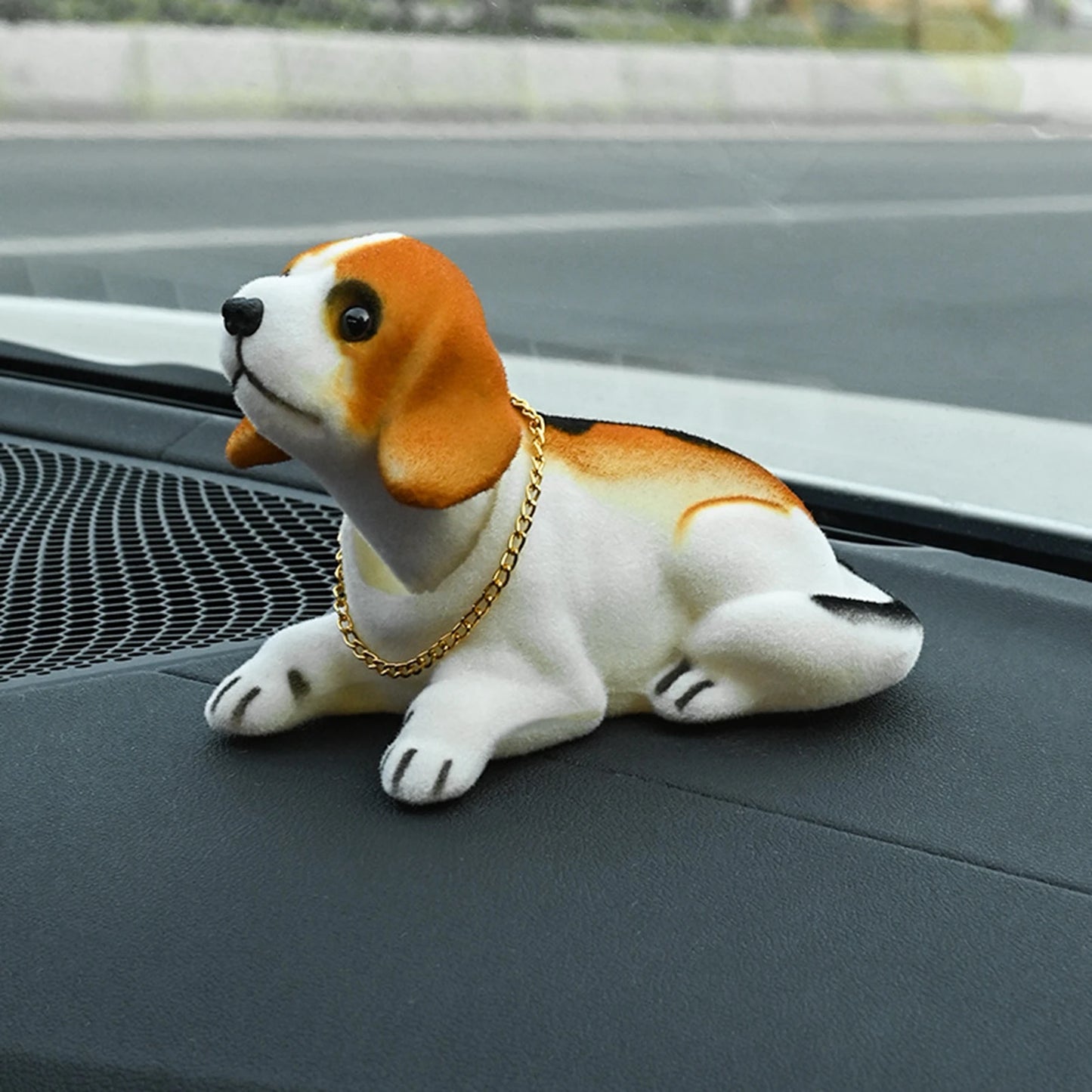 Creative Bobble Head Dog Figure Ornament Statue Cute Shaking Head Dog Car Ornament for Car Dashboard Tabletop Decoration Bobbing