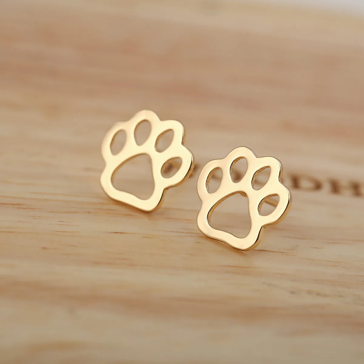 Trend Cute Dog Cat Paw Earings for Women Kids Fashion Metal Animal Footprint Stud Earrings Stainless Steel Ear Piercing Brincos