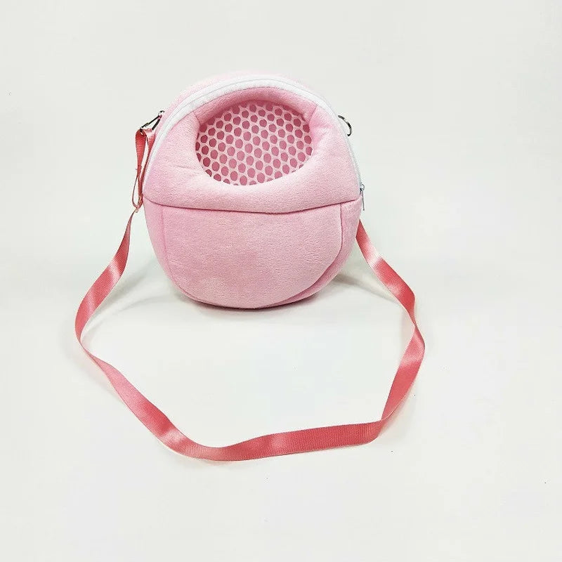 NEW Small Pet Carrier Rabbit Cage Hamster Chinchilla Travel Warm Bags Guinea Pig Carry Pouch Bag Breathable Pet Cage Rat Leash