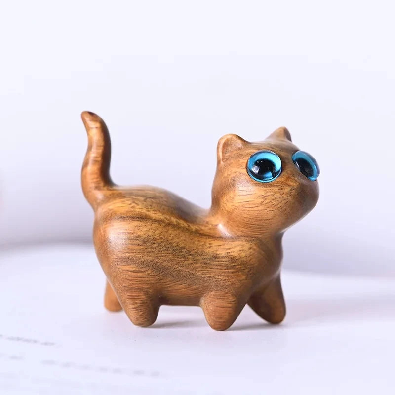 New miniature lucky cat Green Sandalwood Carving Slanted Head Cat Cute Kitten Snake Desktop Ornament Home Decoration