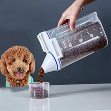 1.5kg/2kg狗貓糧桶塑膠儲糧罐帶量杯容器防潮密封罐寵物用品配件