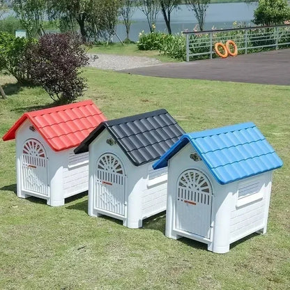 Outdoor Plastic Dog Kennel – Rainproof, Ventilated, Detachable