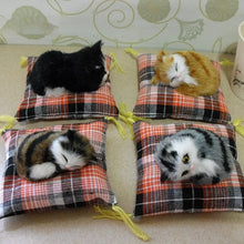 仿真貓玩具擺飾仿真動物花貓佈藝靠墊貓咪午睡貓咪桌上公仔擺飾