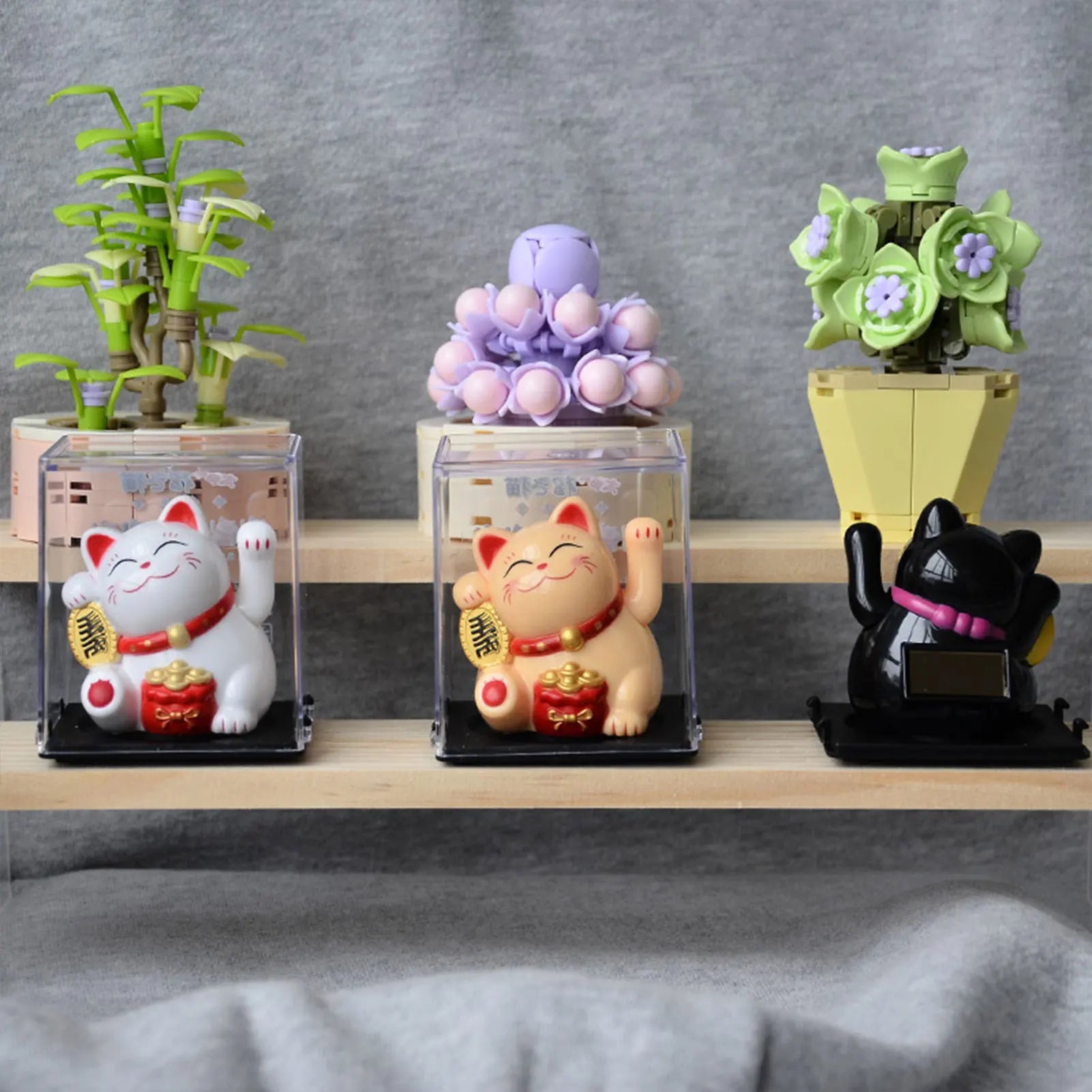 Solar Powered Maneki Neko Lucky Cat Welcoming Chinese Lucky Cat Waving