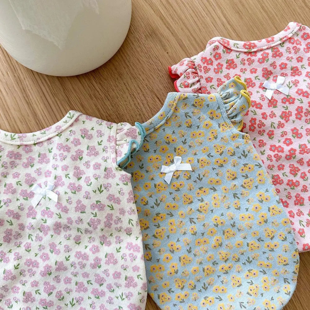 Floral Dog Vest for Summer – Flying Sleeve Girl Dog T-Shirt